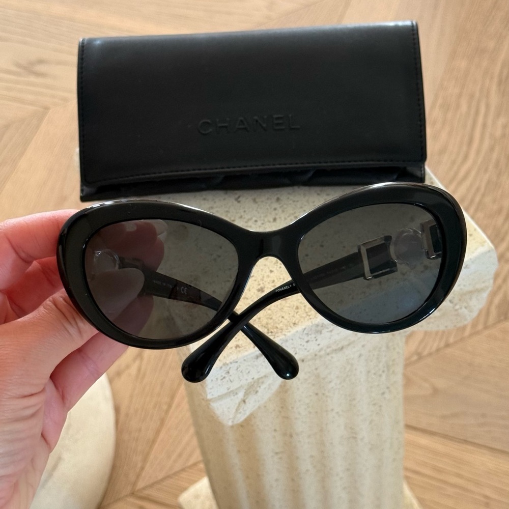 CHANEL Black Pearl Sunglasses